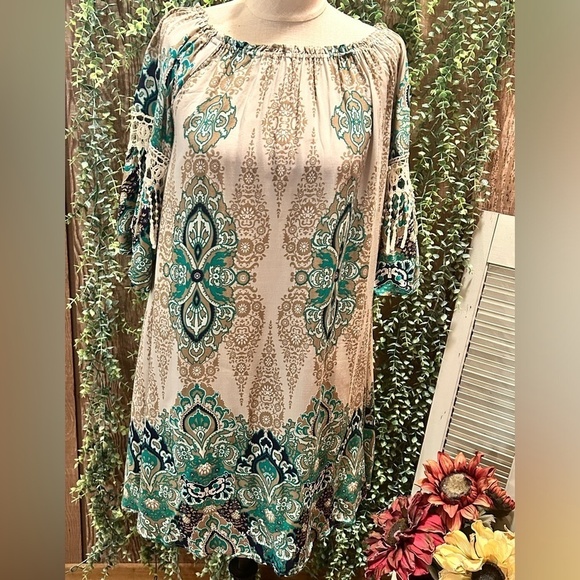 Umgee Dresses & Skirts - UMGEE Print Dress